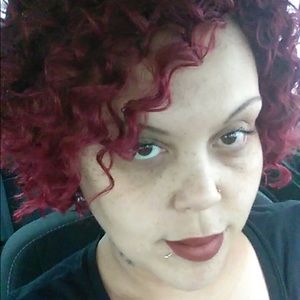 Meet your Posher, Brandi